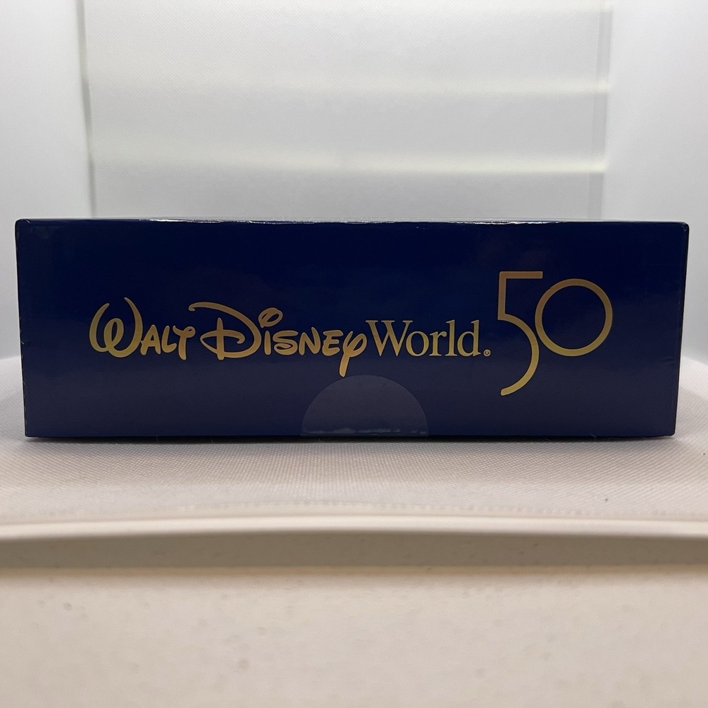 Disney World 50th Anniversary Partners Statue 1000 Pc Puzzle NIB Sealed - Picture 7 of 8
